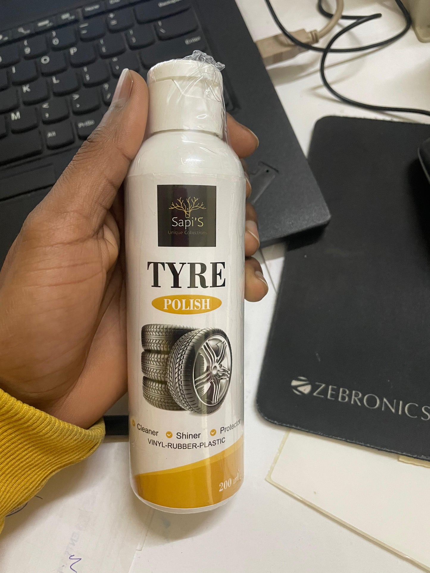 AutoPure Tyre Polish – Deep Black Shine & Long-Lasting Protection (200 ml)