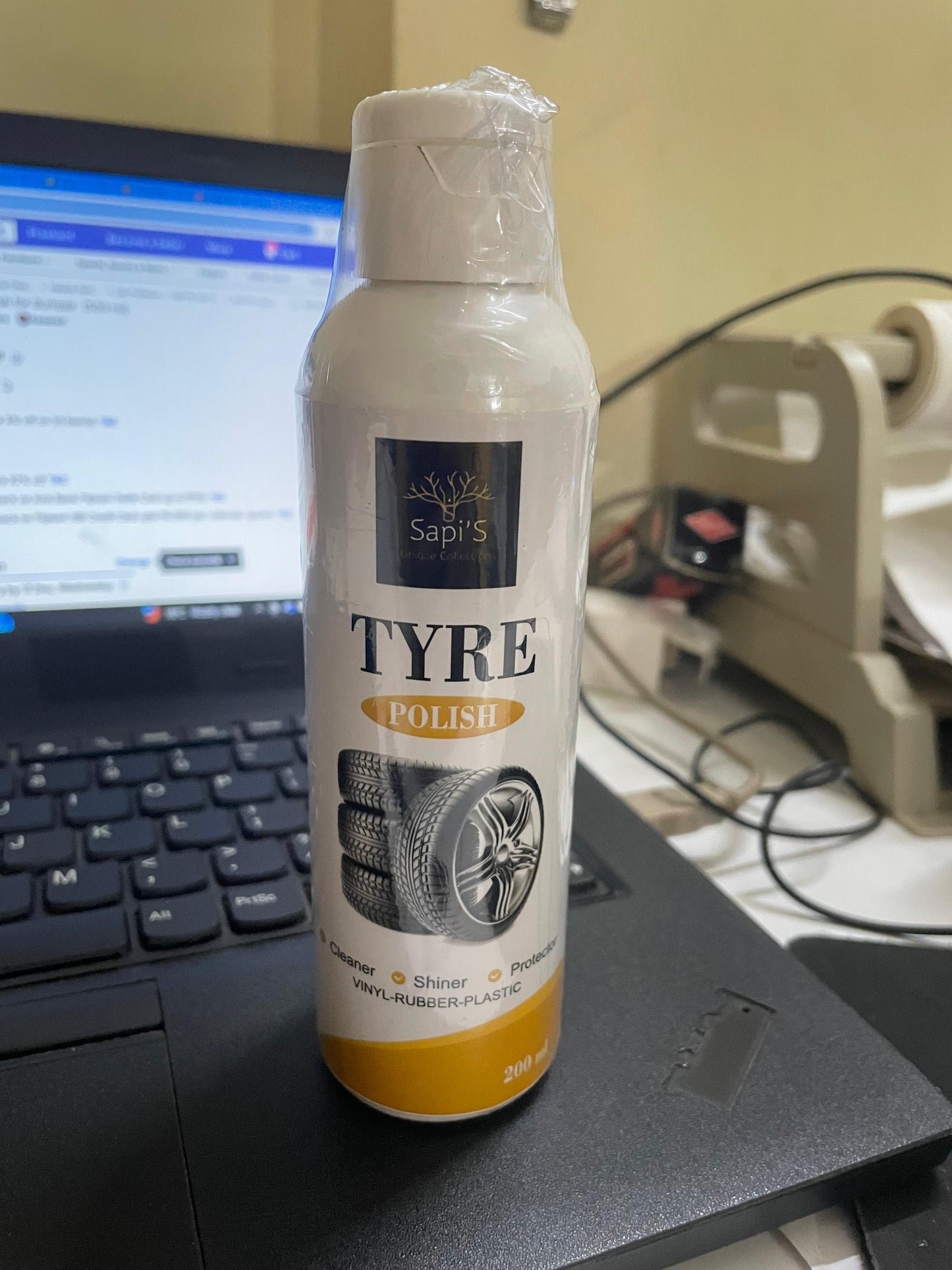 AutoPure Tyre Polish – Deep Black Shine & Long-Lasting Protection (200 ml)