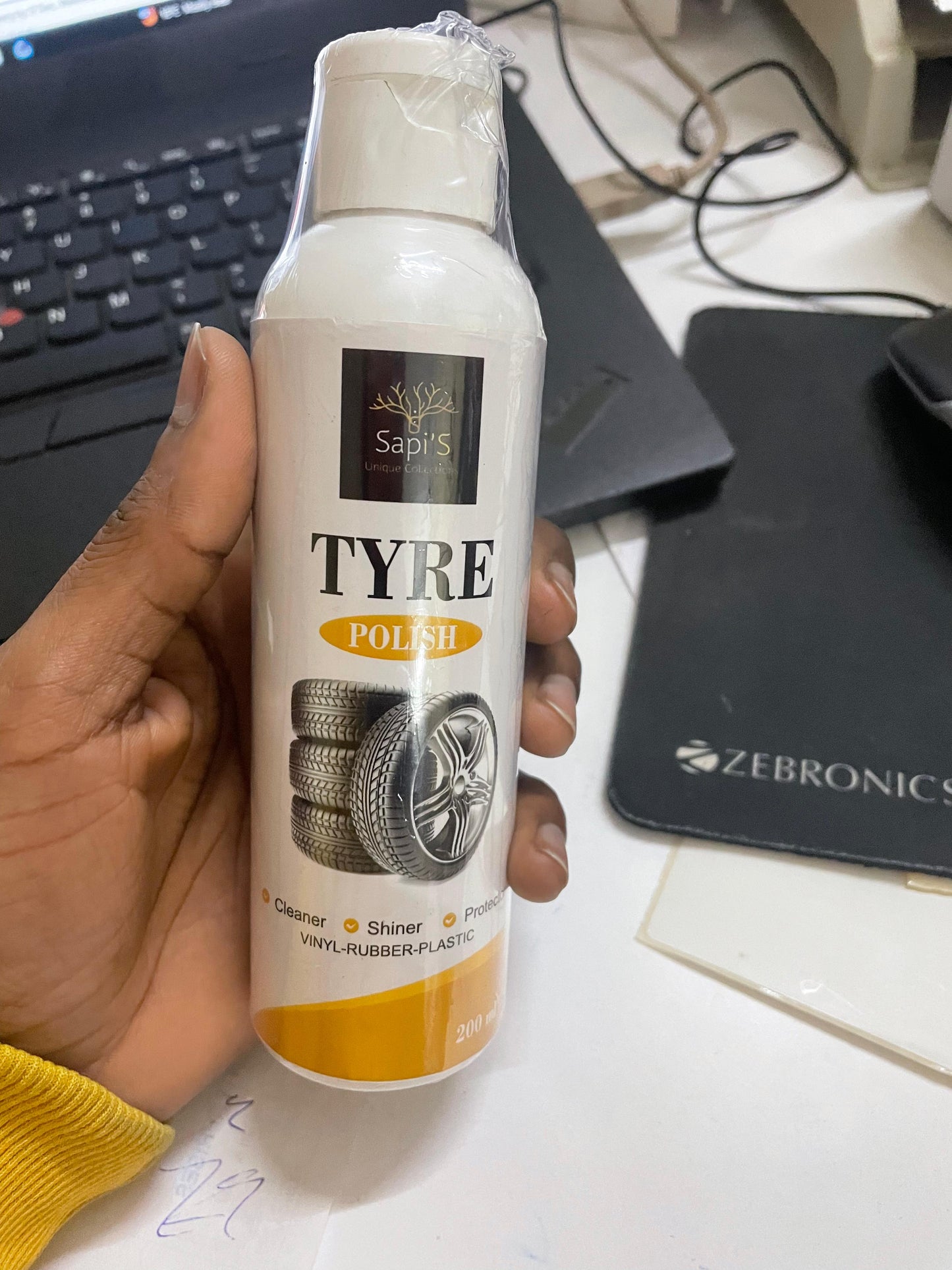 AutoPure Tyre Polish – Deep Black Shine & Long-Lasting Protection (200 ml)